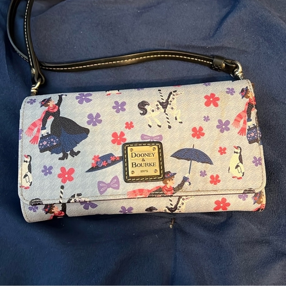 Dooney And Bourke Mary Poppins Crossbody Bag